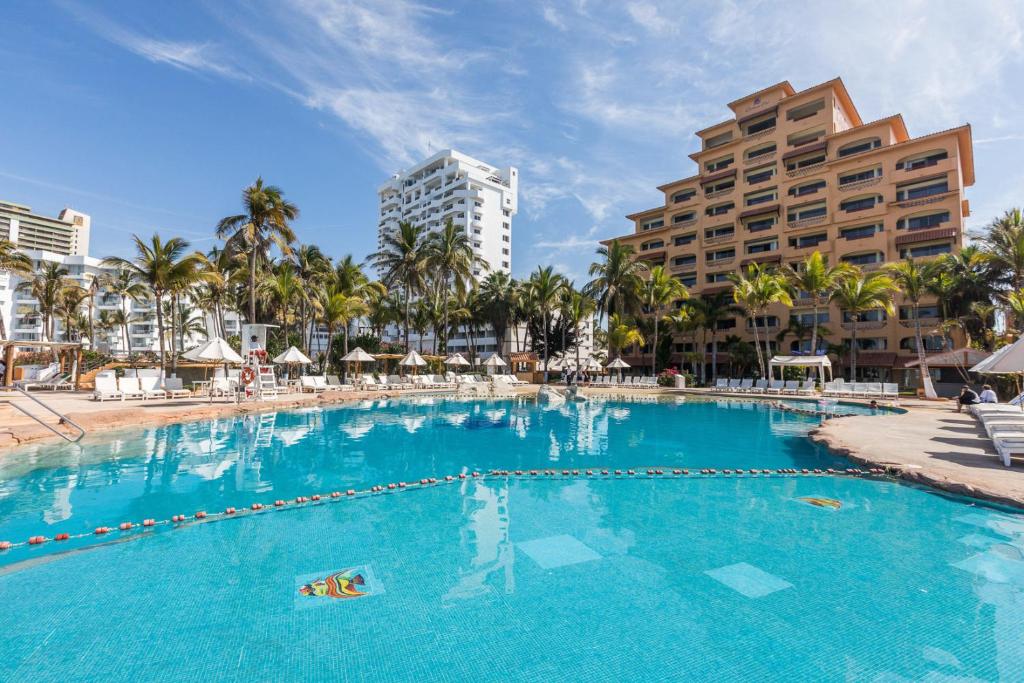 COSTA DE ORO BEACH MAZATLÁN